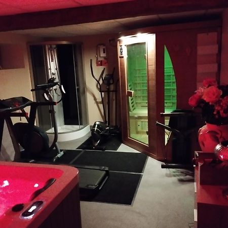 Relais St Jacques - Roanne Bed & Breakfast Saint-Haon-le-Chatel Exterior photo